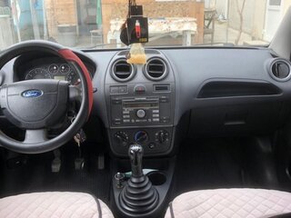 2007 Ford Fiesta Mk5, белый, 385000 рублей, вид 5