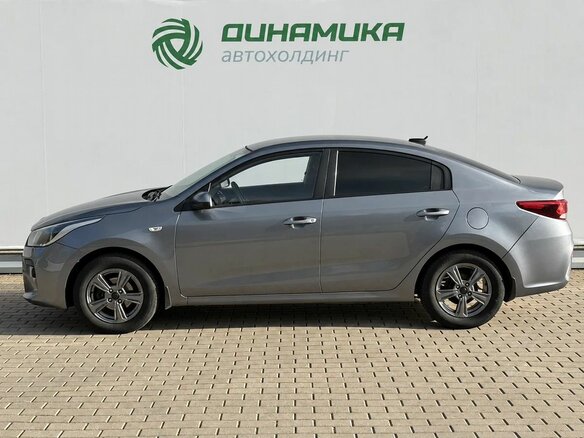 2017 Kia Rio IV, серый - вид 7