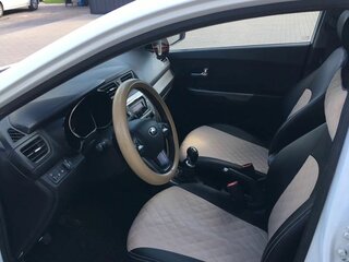 2014 Kia Rio 5-speed III, белый, 650000 рублей, вид 3