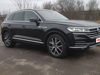 2020 Volkswagen Touareg III, чёрный, 8000000 рублей, вид 2