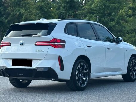 2025 BMW X3 20i xDrive IV (G45/G48), белый, 6922000 рублей, вид 4