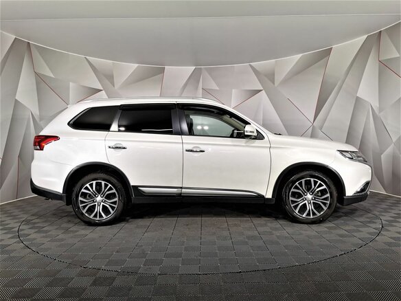 2018 Mitsubishi Outlander III Рестайлинг 2, серый, 1915150 рублей - вид 5