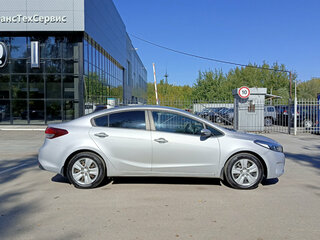 2018 Kia Cerato III Рестайлинг (Classic), серебристый, 1541000 рублей, вид 4