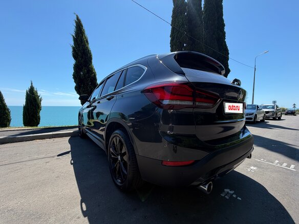 2020 BMW X1 Long 20Li sDrive II (F48) Рестайлинг, серый, 3100000 рублей - вид 4