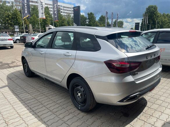 2026 Lada (ВАЗ) Vesta SW I Рестайлинг (NG), серебристый, 1885000 рублей - вид 4