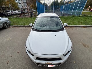 2015 Chevrolet Aveo II, белый, 799000 рублей, вид 2