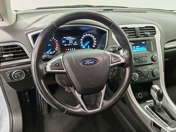 2017 Ford Mondeo V, белый, 1699000 рублей - вид 13