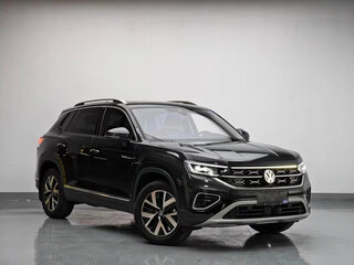 2022 Volkswagen Tayron I Рестайлинг, чёрный, 1823000 рублей, вид 3