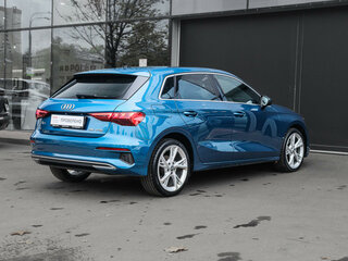 2020 Audi A3 Sportback 35 TFSI IV (8Y), синий, 2690000 рублей, вид 4