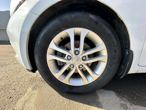 2013 Kia Ceed II, белый, 1070000 рублей - вид 17