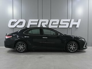 2023 Toyota Camry VIII (XV70) Рестайлинг, чёрный, 3319000 рублей, вид 5
