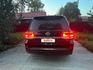 2019 Toyota Land Cruiser 200 Series Рестайлинг 2, чёрный, 3250000 рублей, вид 3
