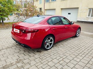 2020 Alfa Romeo Giulia II (952), красный, 4230000 рублей, вид 1