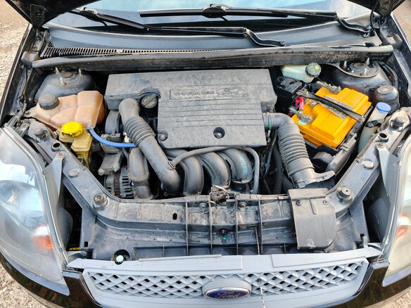 2008 Ford Fiesta Mk5, чёрный, 530000 рублей - вид 4