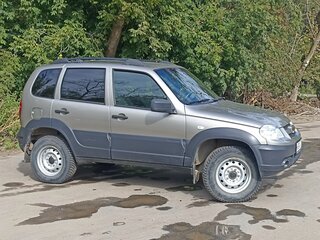 2019 Chevrolet Niva I Рестайлинг, серый, 864900 рублей, вид 2