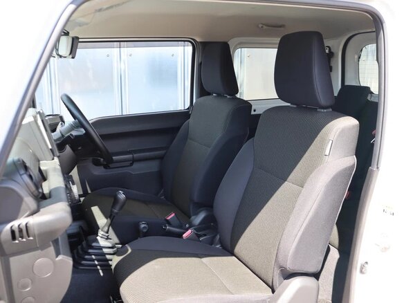 2023 Suzuki Jimny Sierra IV, белый, 1725000 рублей - вид 7