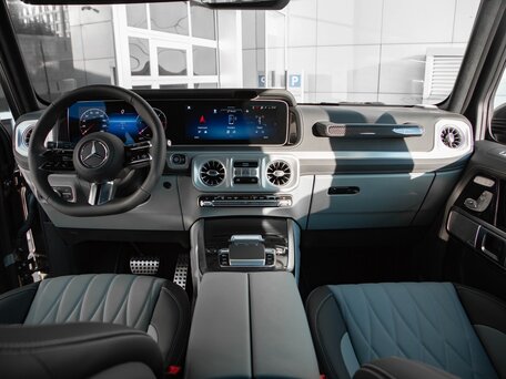 2026 Mercedes-Benz G-Класс 450 d III (W465) Рестайлинг, зелёный, 33244600 рублей, вид 2