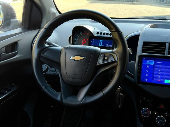 2012 Chevrolet Aveo II, красный, 485000 рублей - вид 16