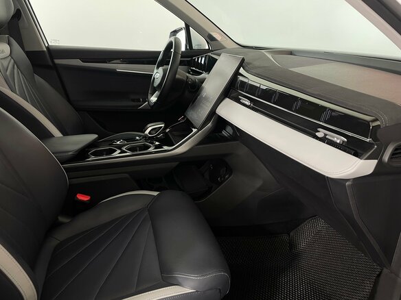 2024 Geely Atlas II, белый, 2995000 рублей - вид 9