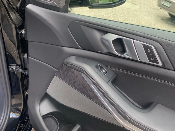2020 BMW X5 30d IV (G05/G18), чёрный, 10500000 рублей - вид 5
