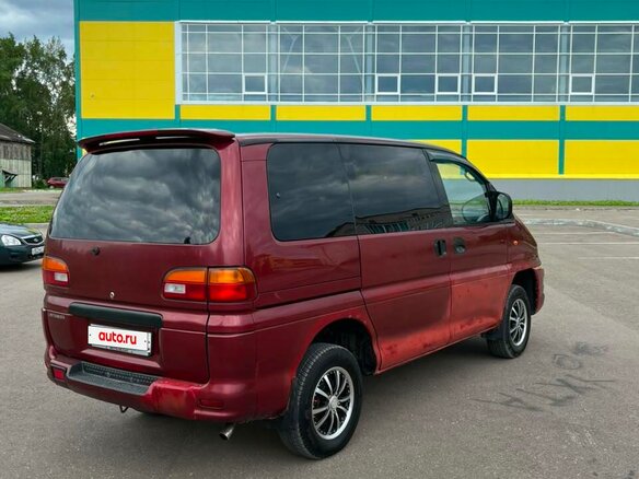 2000 Mitsubishi Space Gear I Рестайлинг, красный, 565000 рублей - вид 5
