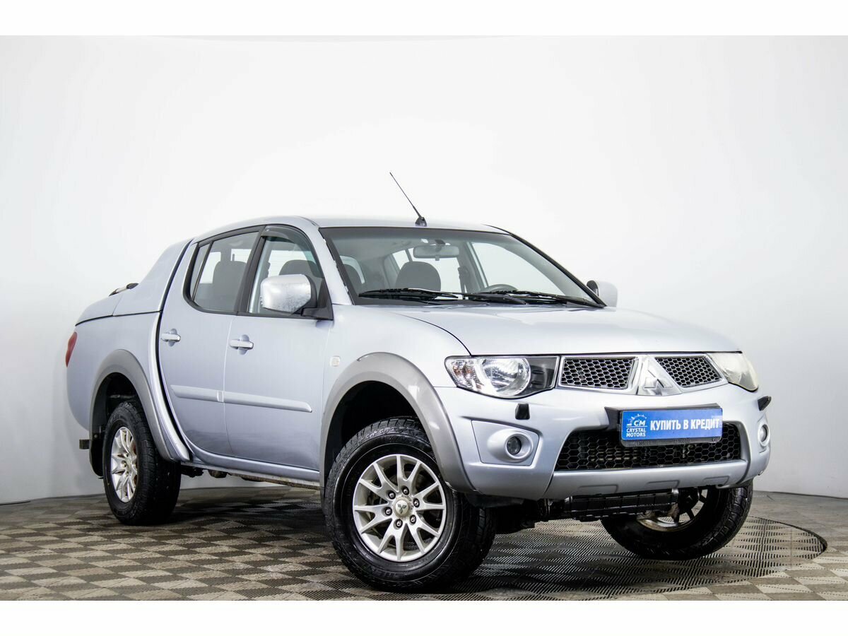 Открыть фотографии: Mitsubishi L200 IV