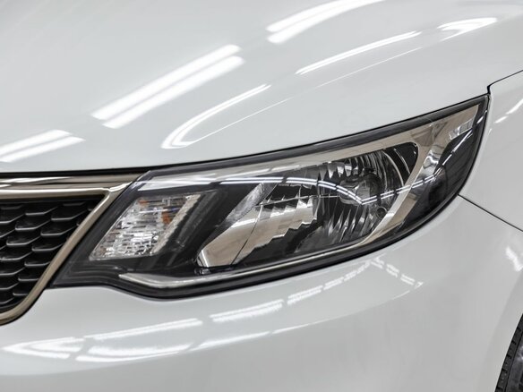 2015 Kia Rio 6-speed III, белый, 1268000 рублей - вид 10