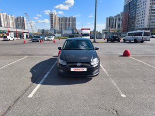 2018 Volkswagen Polo V Рестайлинг, серый, 500000 рублей, вид 2