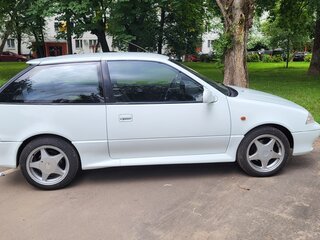 1990 Suzuki Swift II, белый, 430000 рублей, вид 3