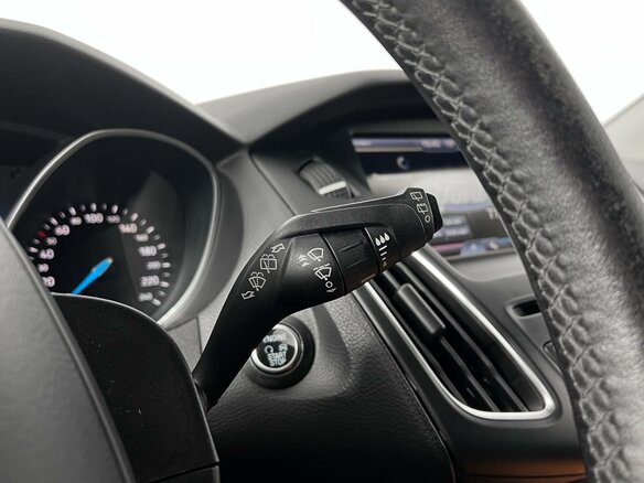 2017 Ford Focus III Рестайлинг, белый, 1275000 рублей - вид 15