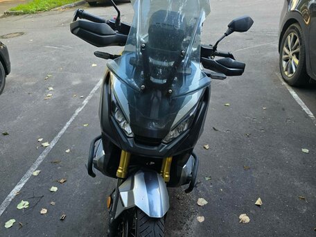 2017 Honda X-ADV, серебристый, 900000 рублей, вид 1