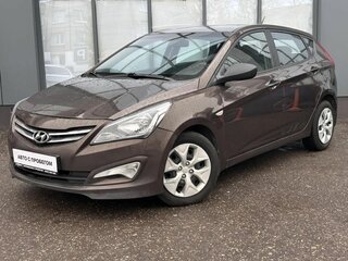 2015 Hyundai Solaris I Рестайлинг, коричневый, 919000 рублей, вид 1