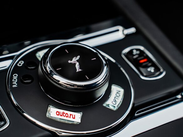 2015 Rolls-Royce Ghost I Рестайлинг (Series II), чёрный, 14500000 рублей - вид 33