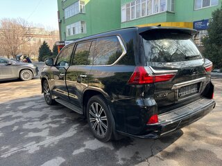 2021 Lexus LX 570 III Рестайлинг 2, чёрный, 6700000 рублей, вид 5