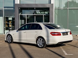 2011 Mercedes-Benz E-Класс 200 7G-Tronic IV (W212, S212, C207), белый, 1395000 рублей, вид 4