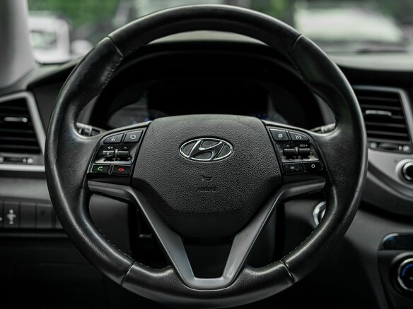2018 Hyundai Tucson III, чёрный, 1850000 рублей - вид 5