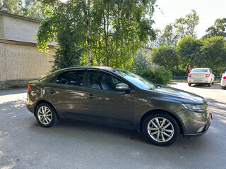 2010 Kia Cerato 4-speed II, золотистый, 555000 рублей, вид 3