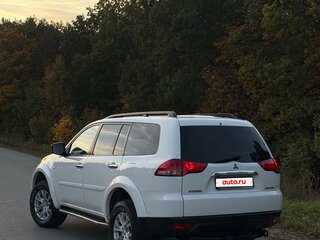 2014 Mitsubishi Pajero Sport II Рестайлинг, белый, 2000000 рублей, вид 3
