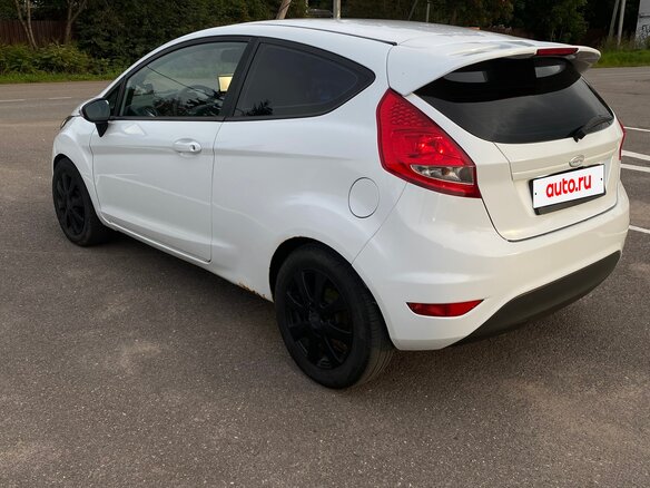 2009 Ford Fiesta Mk6, белый, 370000 рублей - вид 5
