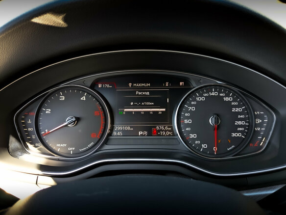 2018 Audi A4 V (B9), синий, 1530000 рублей - вид 12