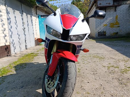 2013 Honda CBR 600RR, красный, 750000 рублей, вид 2