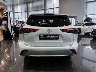2026 Toyota Highlander IV (XU70), белый, 6399000 рублей, вид 4