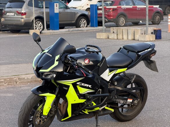 2018 Honda CBR 600RR, чёрный, 900000 рублей - вид 1