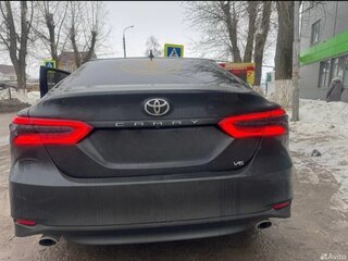 2021 Toyota Camry VIII (XV70) Рестайлинг, чёрный, 2900000 рублей, вид 3