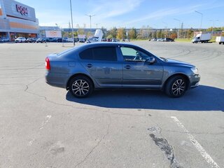 2012 Skoda Octavia II (A5) Рестайлинг, серый, 580000 рублей, вид 2