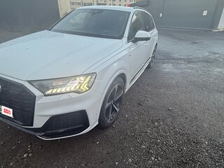 2020 Audi Q7 45 TDI II (4M) Рестайлинг, белый, 6700000 рублей, вид 1