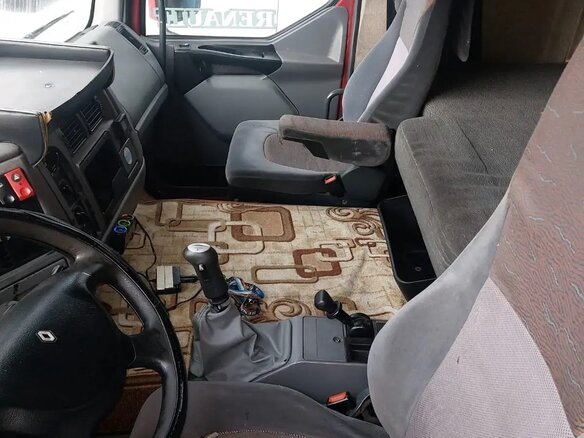 2005 Renault Premium, красный, 1900000 рублей - вид 7