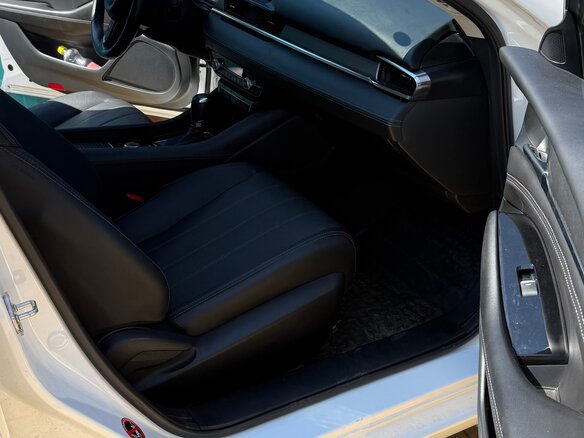 2023 Mazda 6 Atenza III (GJ) Рестайлинг 2, белый, 3000000 рублей - вид 15