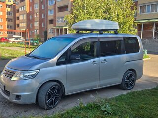 2008 Nissan Serena III (C25), серебристый, 1040000 рублей, вид 1