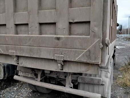 2011 Sinotruk Howo ZZ3327, красный, 994000 рублей, вид 3
